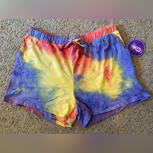 Uzzi Women Shorts Size XL